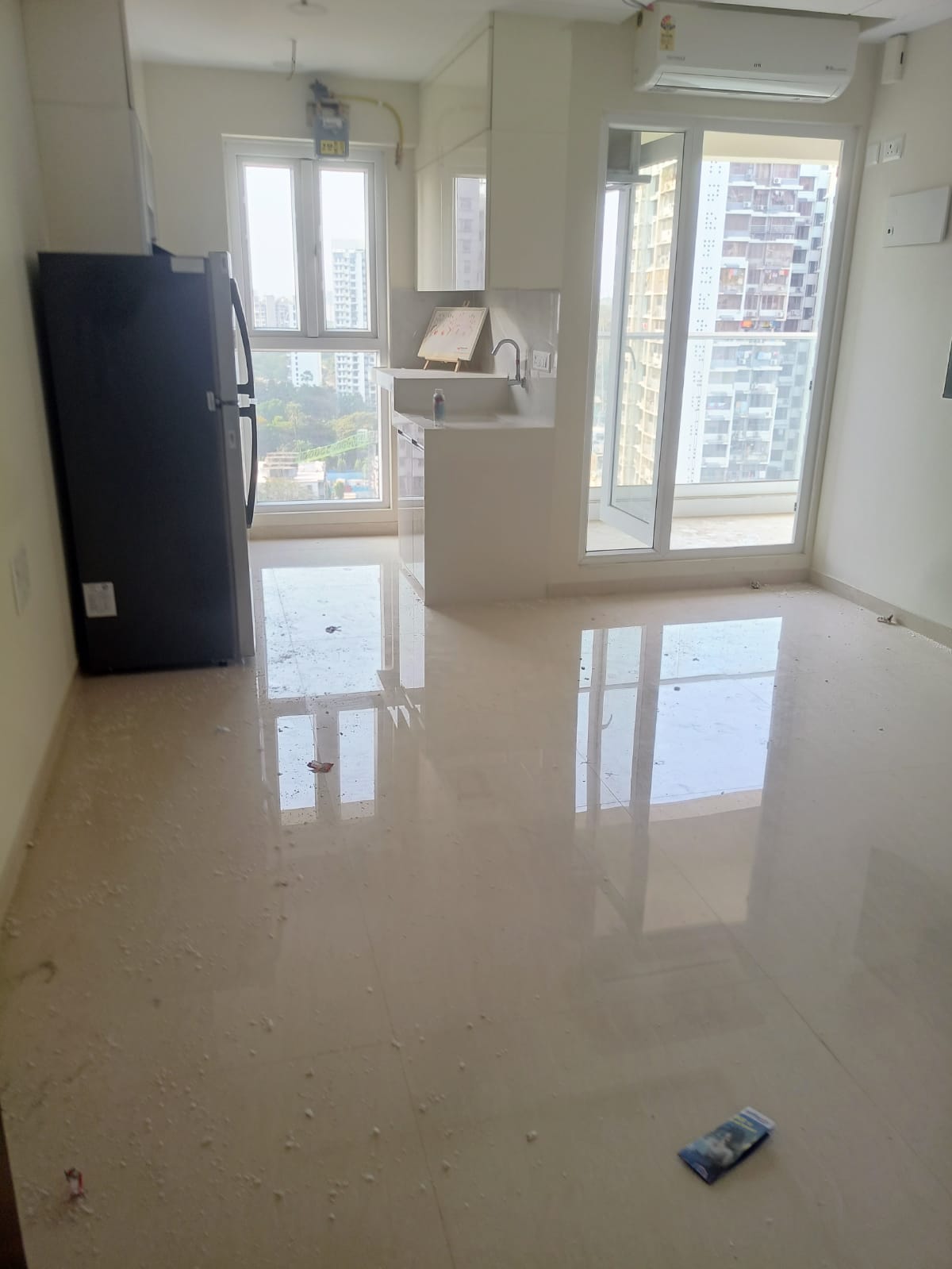 1 BHK Balcony Flat for Sale in Borivali East — Photo 3